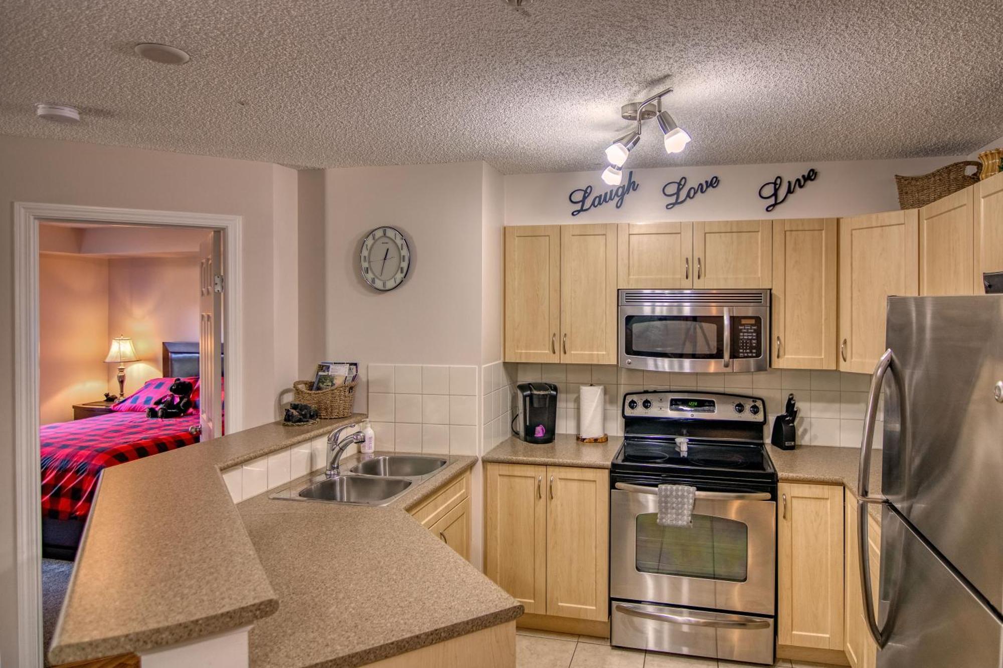 אינברמיר Mountain Getaway Condo - 5 Min Walk To The Beach! מראה חיצוני תמונה