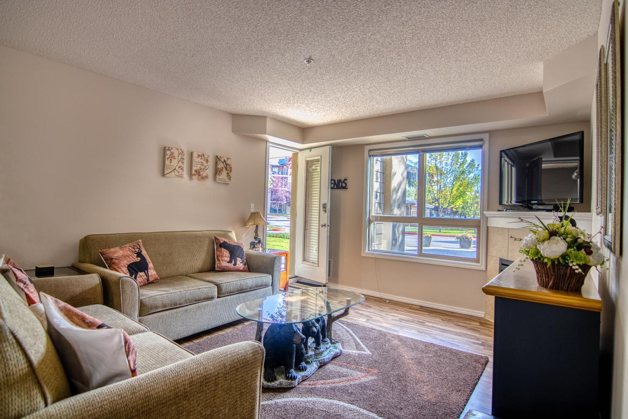 אינברמיר Mountain Getaway Condo - 5 Min Walk To The Beach! מראה חיצוני תמונה