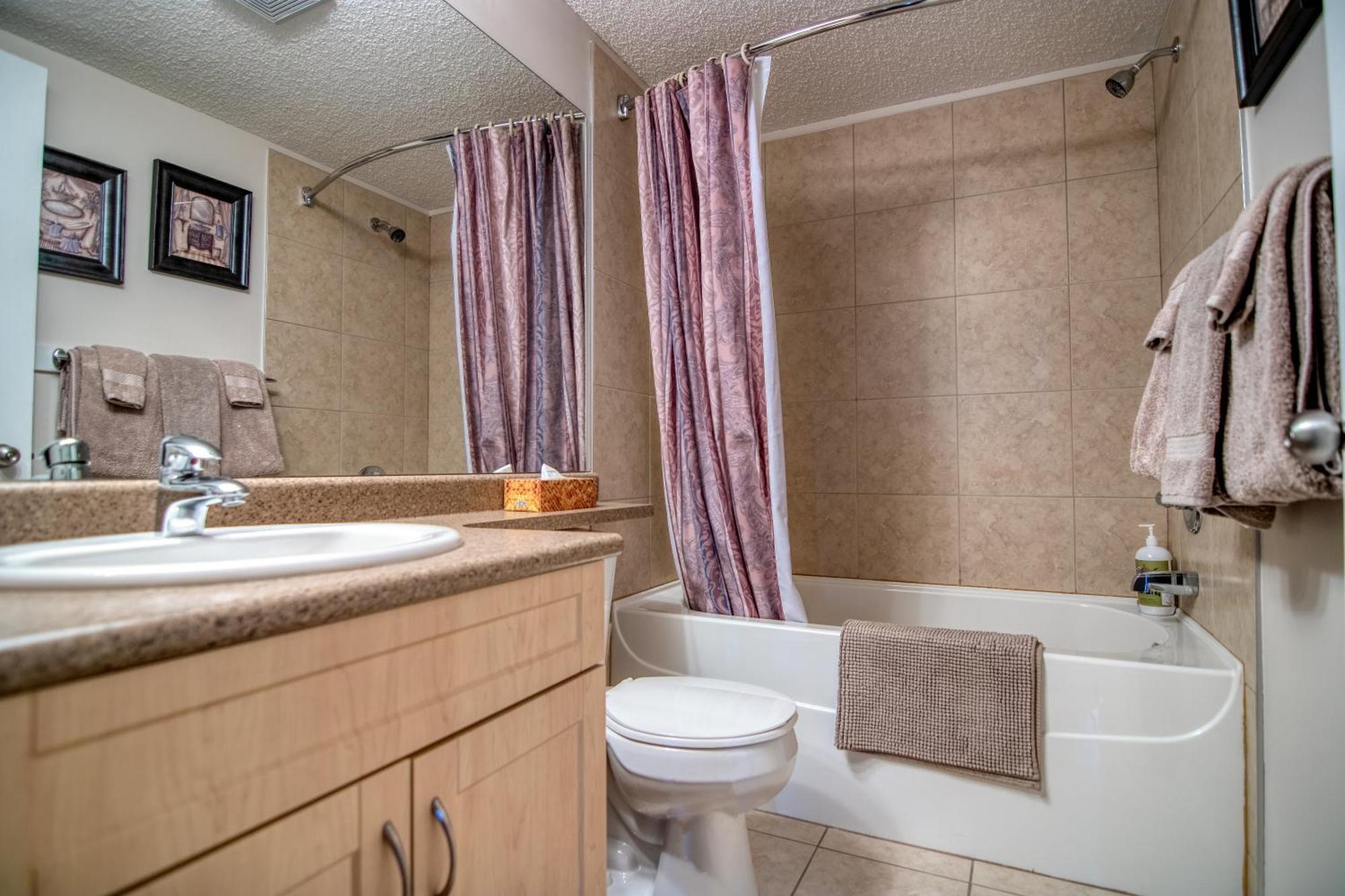 אינברמיר Mountain Getaway Condo - 5 Min Walk To The Beach! מראה חיצוני תמונה